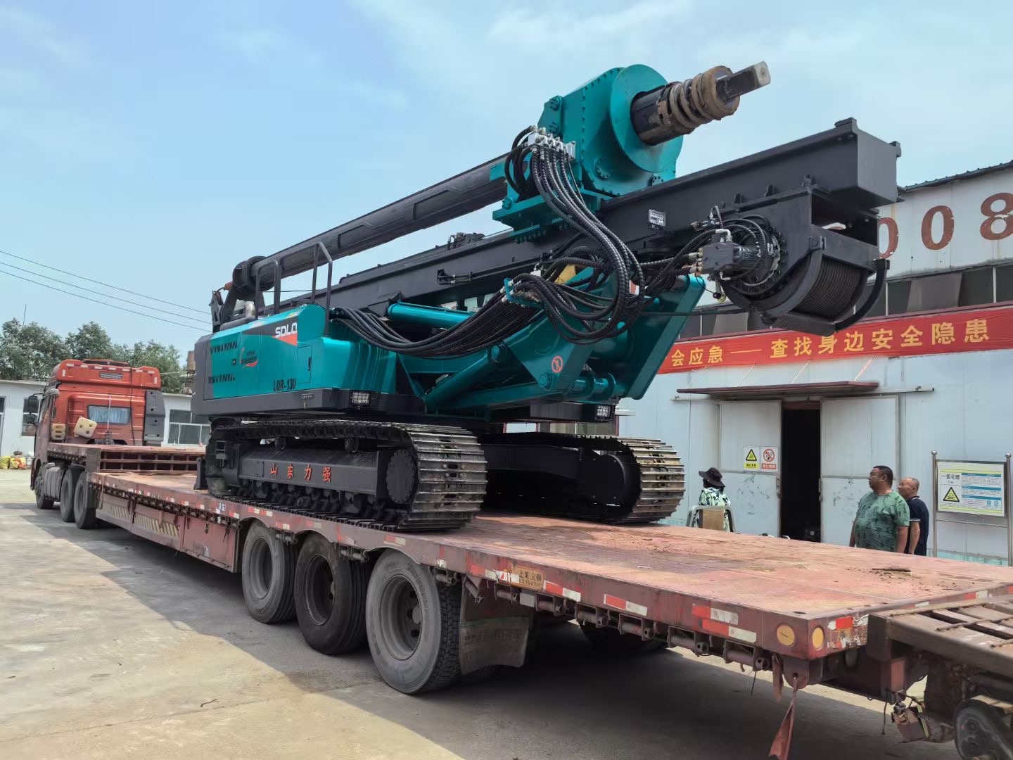 履带旋挖机发货，开启高效工程新征程